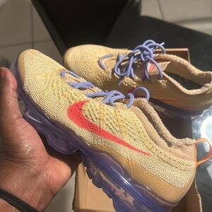 Women’s Nike Air Vapor max
